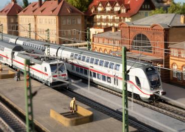 Märklin 37449 E-Lok BR 146.5 DB AG