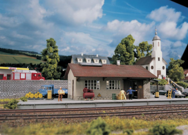 Piko 61824 Güterschuppen "Burgstein"