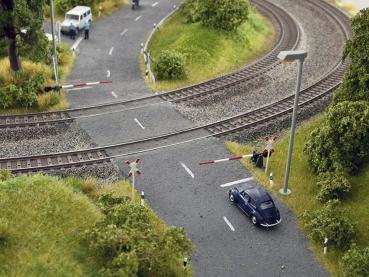 Noch H0 14307 Bahnschranken mit Andreaskreuzen