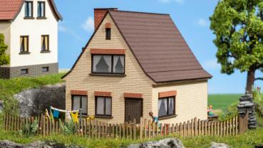 Noch H0 66604 Kleines Siedlungshaus