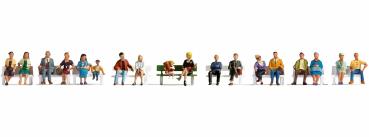 Noch H0 16131 Sitzende XL-Set | 18 Stück