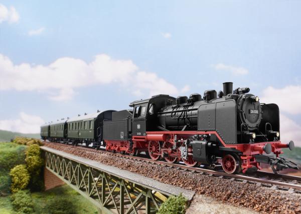 Märklin 29243 Digital-Startpackung "Nebenbahn mit BR 24"