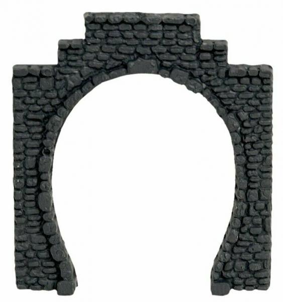 Noch 34400 N Tunnel-Portal