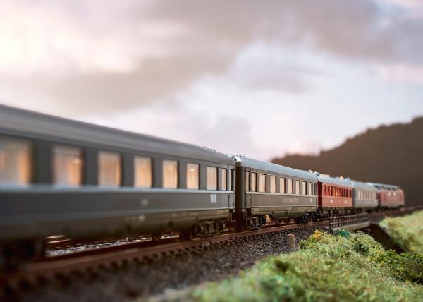 Minitrix T18259 Schnellzugwagen-Set F 41 Senator